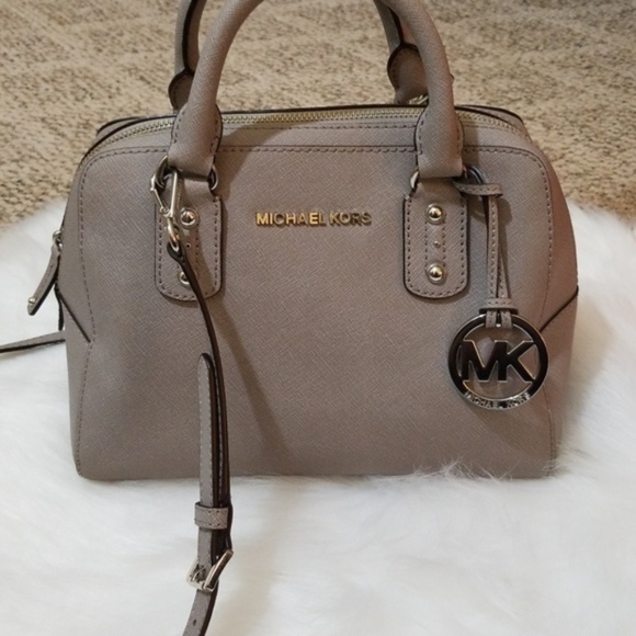 Michael Kors Handbags - Authentic Michael Kors Pearl Gray Purse